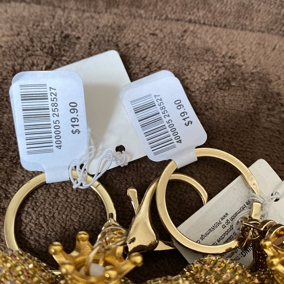 Rhinestone Teddy Bear With Crown Keychains - Picture 2 of 2